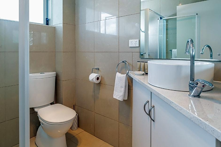 Bathroom, Bay 10 Accommodation, Port Lincoln