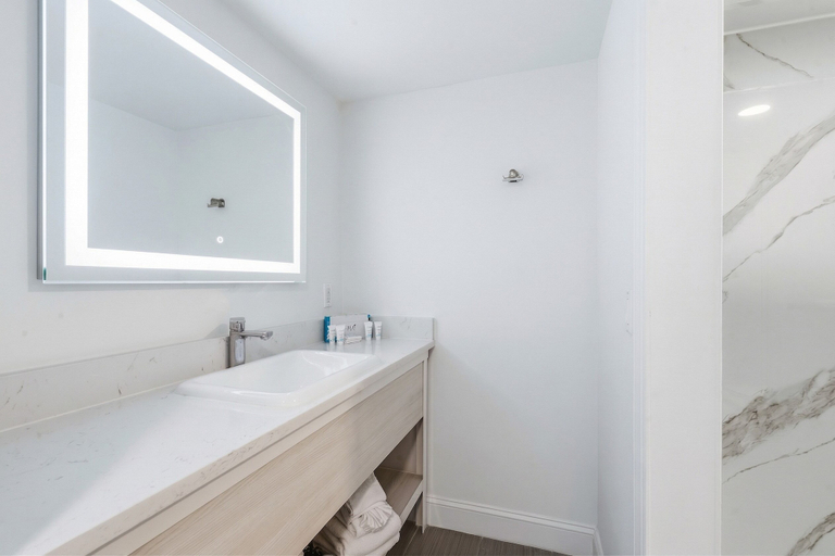 Bathroom 5, Grande Beach Resort, Horry