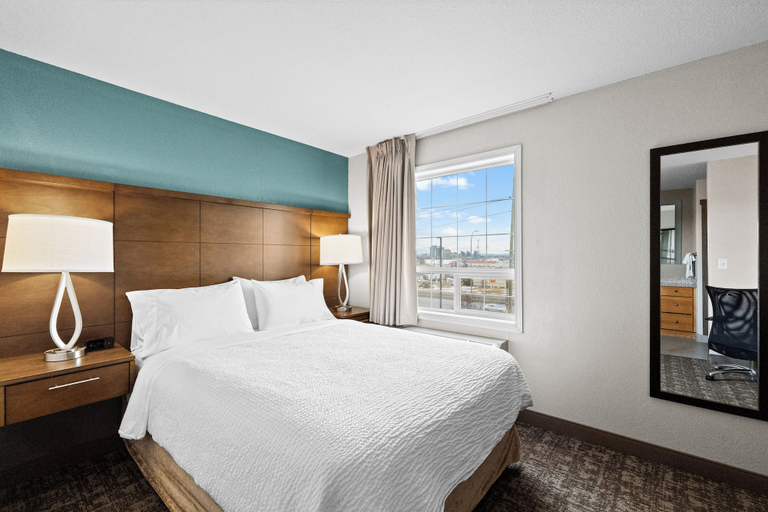 Bedroom 3, Staybridge Suites CALGARY AIRPORT, Division No. 6