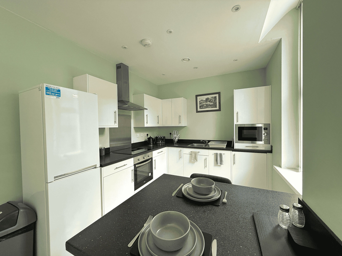 Private kitchen, Beautiful 2 bed Flat in City Centre, Sheffield