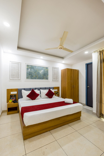 Room 5, Fortune Inn Sector - 104 By ASPL, Gautam Buddha Nagar