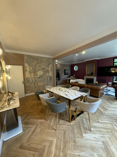 1, Erawan Boutique Hv Tel, Eure