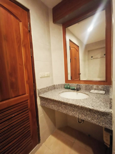 Bathroom 3, Lanna Oriental Maejo, San Sai