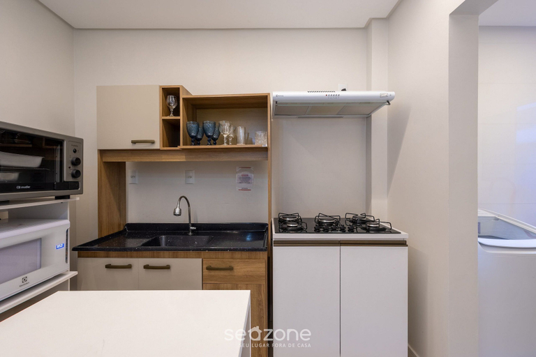 Private kitchen, Modern and Exclusive Apartments in Meia Praia, 450m From the Beach - EST, Itapema