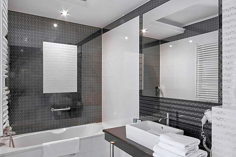 Bathroom 2, Artis Hotel Spa, Zamość