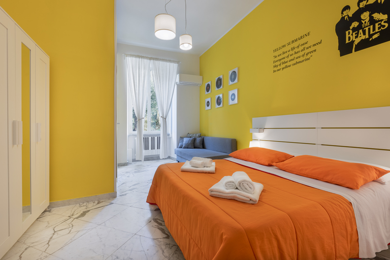 Bedroom 2, B&B Colori e Note, Napoli