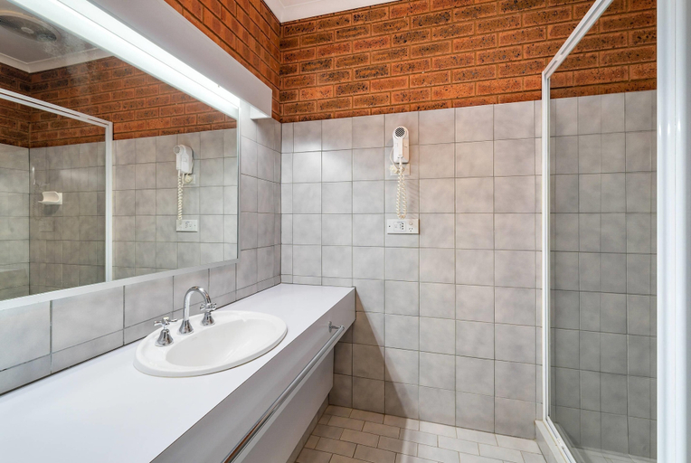 Bathroom 4, Comfort Inn Heritage Wagga, Wagga Wagga - Pt A