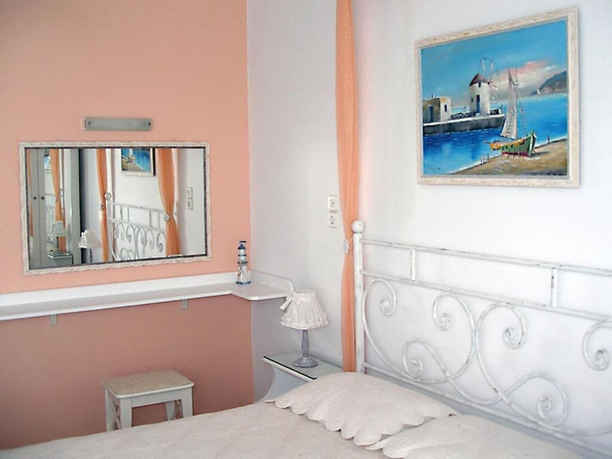 Room 3, ARETHOUSA, South Aegean