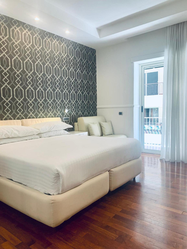 Bedroom 5, Napoliday, Napoli