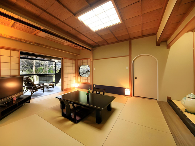 Bedroom 3, Hotel KAMOGAWASO, Takehara