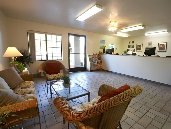 Others 5, Premier Inns Thousand Oaks, Ventura
