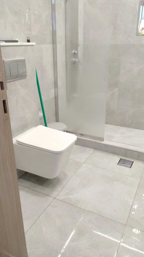 Bathroom 5, Luxury Golden Sand Bedspace, Dubai