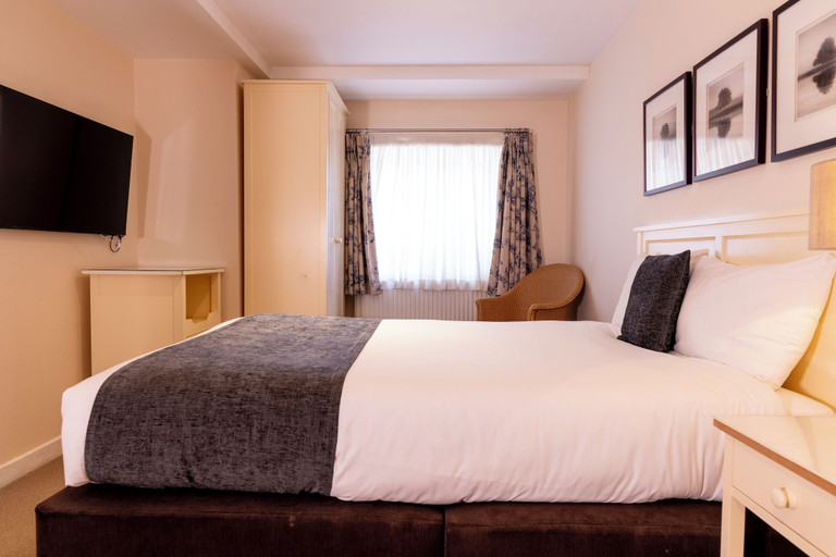 Bedroom 2, Abbeyfield By Chef and Brewer collection, Warwickshire