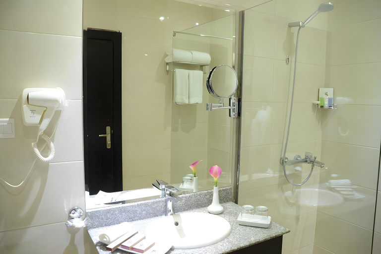 Bathroom 5, Hawadah Hotel, Jeddah