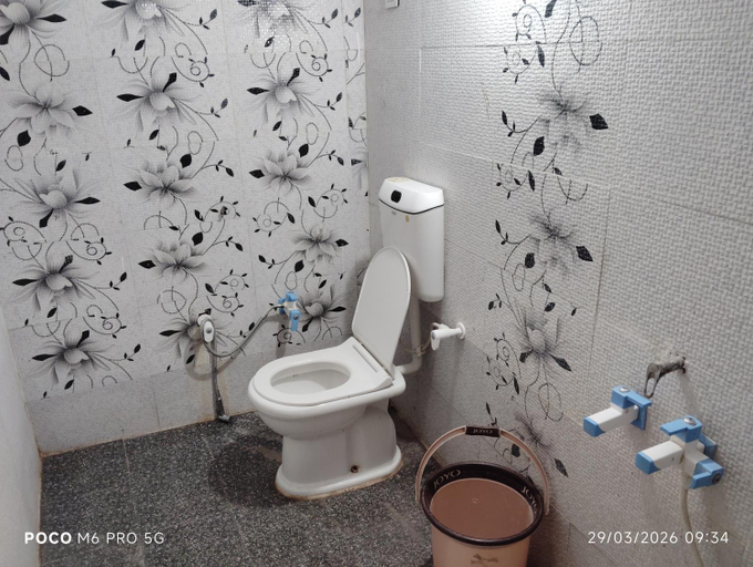 Bathroom 4, Hotel Shri Ram Palace, Rewa