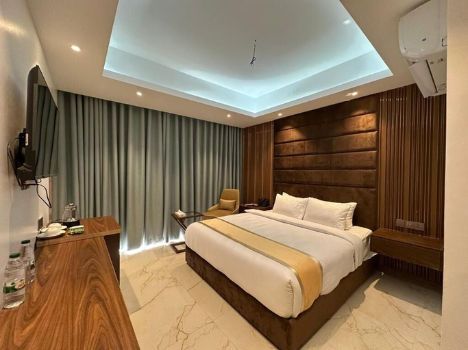 Room 3, Hotel Makkah, Cox's Bazar