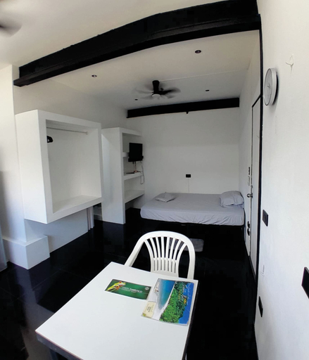 Room 3, Costa Rica Walk In, San José