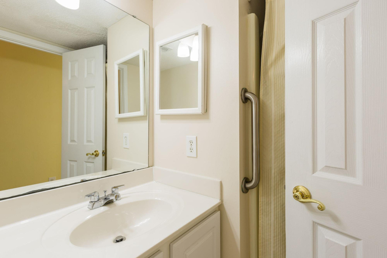 Bathroom 4, A Place at the Beach - Windy Hill, Horry