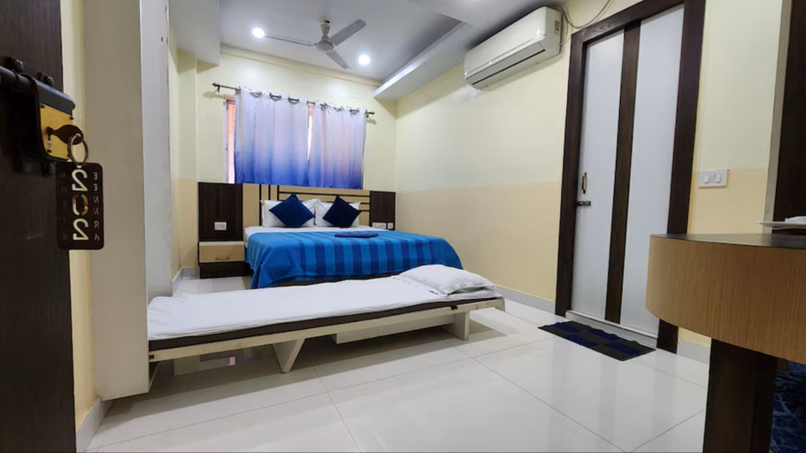 Room 5, Eennra North Guest House, Kolkata