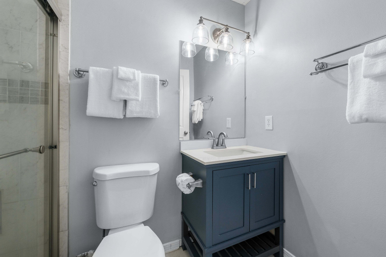 Bathroom 5, Lani Kai 230 Gulf Coast Condo. Walk to Beach + Pools + Balcony Views!, Baldwin