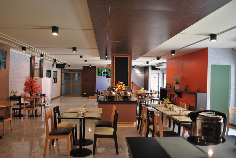 Food & Drinks 5, Witchuwan Apartel, Din Dang