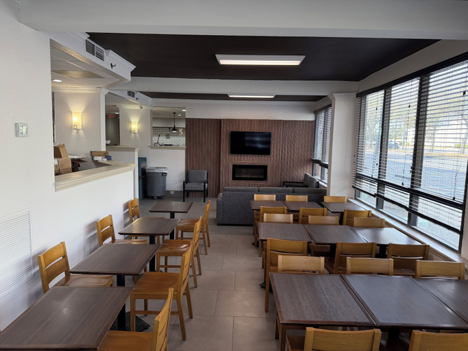 Food & Drinks 5, Wingate by Wyndham Jacksonville FL, Duval