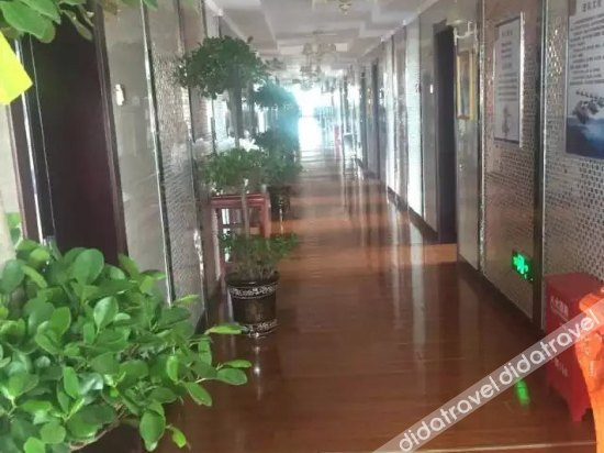 Others 3, Cheyou Hotel, Hami