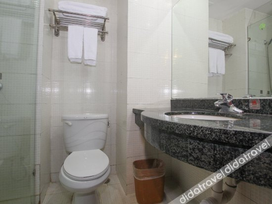 Bathroom, Pine House(Yangshuo West Street Branch), Guilin