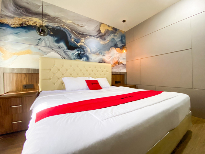 Bedroom 4, RedDoorz Plus @ edOtel Malang, Malang
