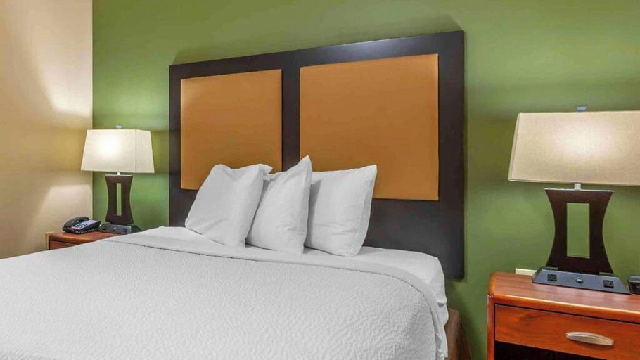 Bedroom 2, Studio 6 Extended Stay Florence, KY - Meijer Dr./Cincinnati, Boone