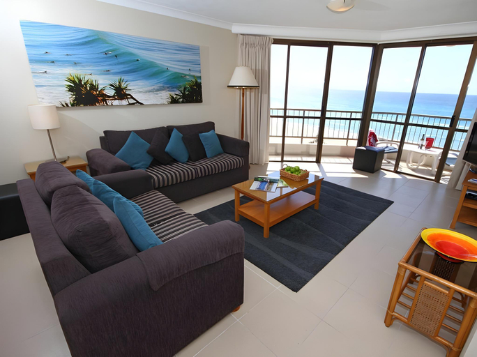 Bedroom 5, San Simeon Beachfront Apartments, Gold Coast