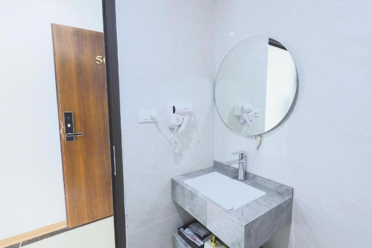 Bathroom 3, One Villa Hotel 3, Tây Hồ