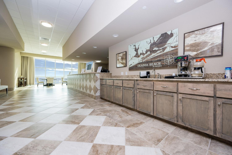 Food & Drinks, Phoenix Gulf Towers 1807 condo, Baldwin