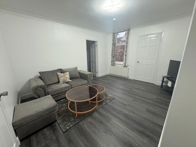 Primary image, 2 Bed Flat - Sleeps 3 - Parking - Wifi, South Tyneside
