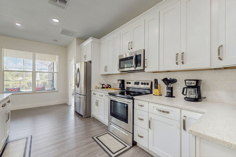 Private kitchen 4, Water View Retreat With Lanai, Heated Pool, Pool Spa, Game Room, & AC, Osceola