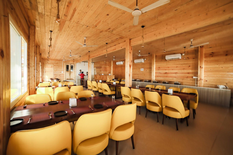 Food & Drinks 5, Dallas Beach Resorts, North Goa