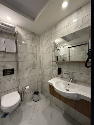 Bathroom, Kutlubay Hotel, Dörtyol