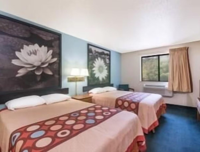 Bedroom 4, Super 8 by Wyndham Thurmont, Frederick