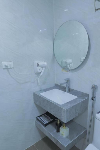 Bathroom 5, One Villa Hotel 3, Tây Hồ