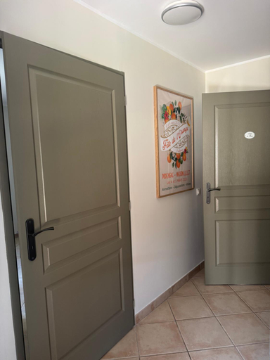 Others 5, La Fourniere, Gironde