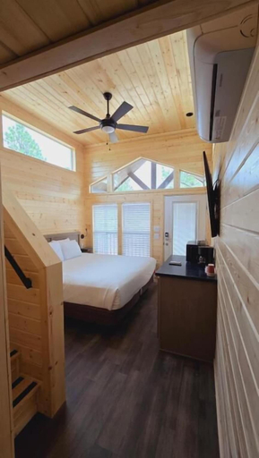 Room 4, Luxury Cabin with Mountain View 3A, Coconino