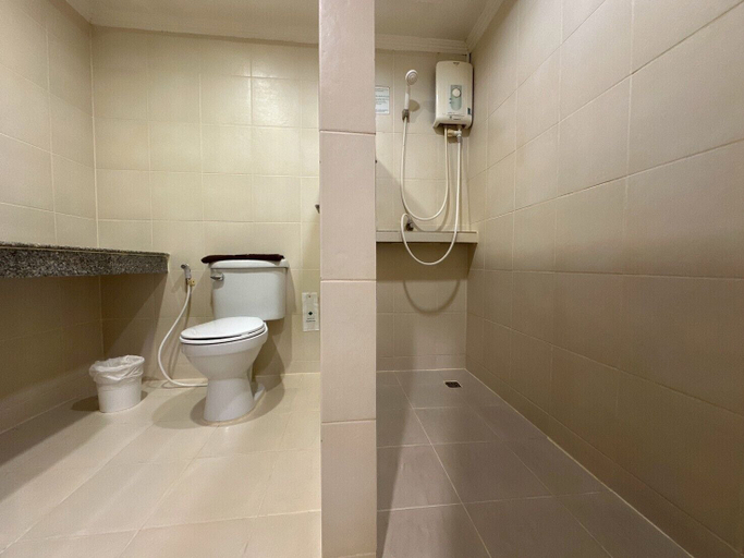Bathroom 4, Rattanaview Hotel, Muang Phitsanulok