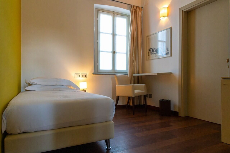 Bedroom 3, La Fermata Resort, Alessandria