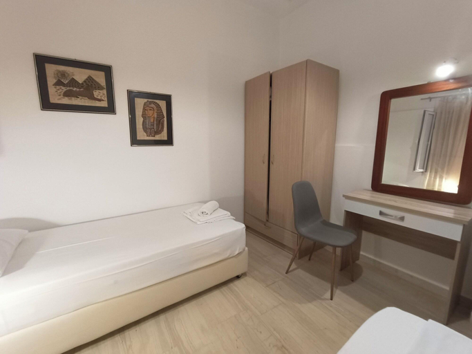 Bedroom 2, Albatross Apartments, Crete