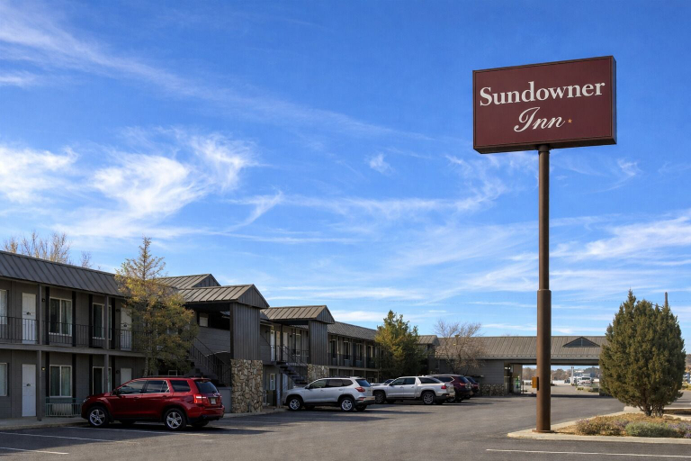 Exterior & Views 2, Sundowner Inn Forsyth I 94, Rosebud
