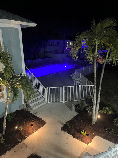Pool 2, The Wren, Lee
