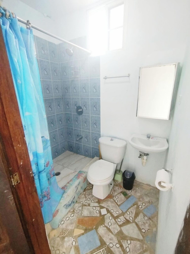Bathroom 4, See Belize Sea View Vacation Rentals