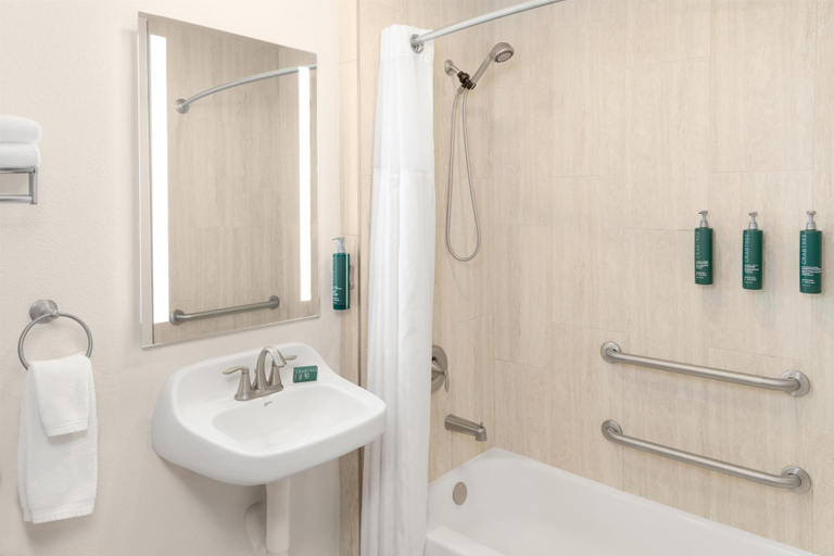 Bathroom 5, DoubleTree by Hilton Phoenix - Gilbert, Maricopa