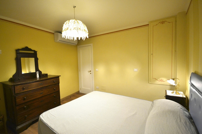 Room 4, Appartamento Maccari, Arezzo