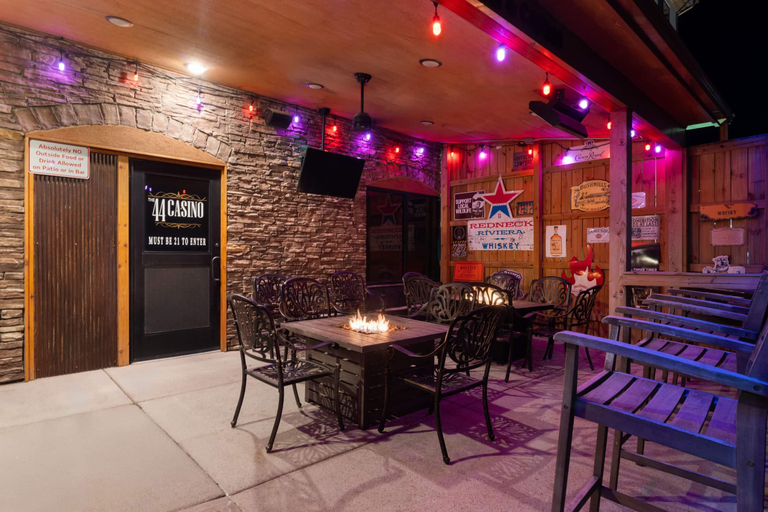Food & Drinks 5, Baymont Inn & Suites by Wyndham Sturgis, Meade